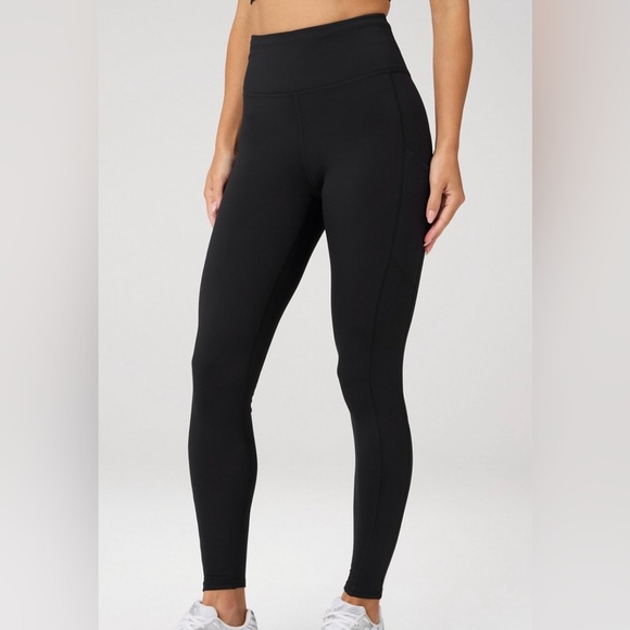 Fabletics High Waist Leggings With Pockets NWOT - Picture 2 of 5